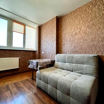 Захисників України вул. (1-го Травня), 42-Б