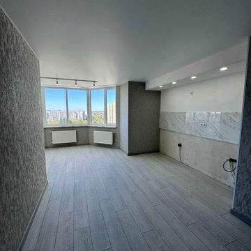 Продаж 3-кімнатної квартири в центрі міста