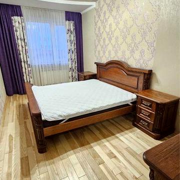 Новобуд.центр.частина,укомплекована, зааритий двір.