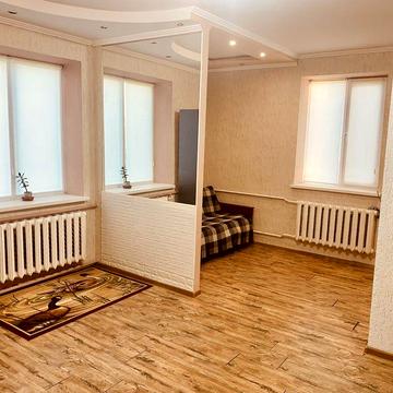 Продам 1к квартиру студія Небесноі сотні.