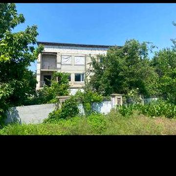 Продам будинок Смт Володарка.Центр.