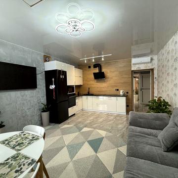 Євро 3 к квартира з ремонтом! Кухня 21м2! Без Комісії та переплат!