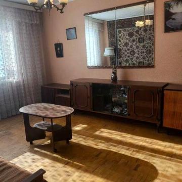 Бюджетна двохкімнатна квартира