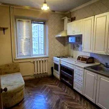 Вітянська вул., 8
