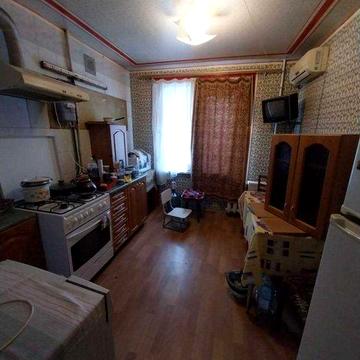 Продам 3к квартиру на Перемозі, Набережна Перемоги