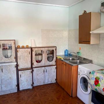 Панаса Мирного вул., 4/1