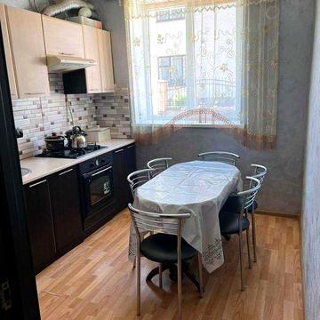 Продається 2-на квартира в м.Самборі