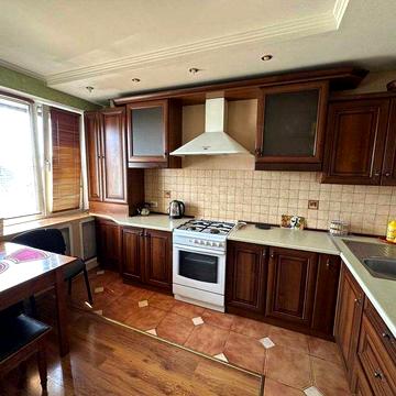 Продам хорошу трикімнатну квартиру