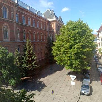 Продам квартиру срочно в самом центре города