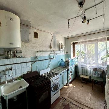 Продаж комуналки без комісії.  3 слобідська - Погранична