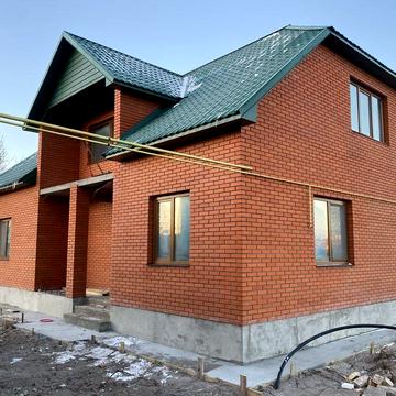 Продам будинок. Ділянка 35 соток