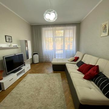 Дорошенка вул., 47