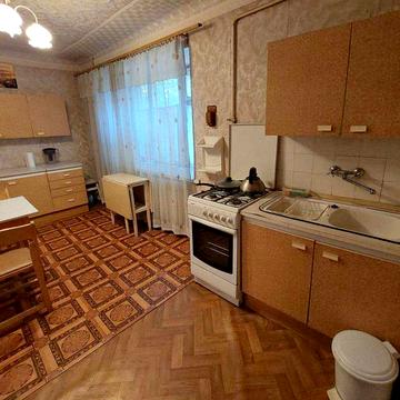 Без комісії продам 3-к. Політехнічна,31-б. Метро КПІ - 3 хвилини пішки