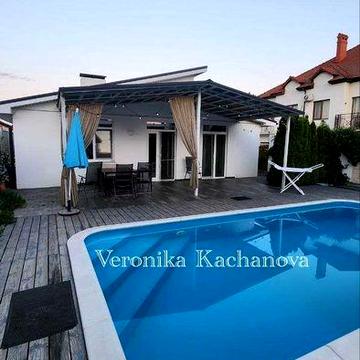 Аренда стильного 1-но этажного дома в Совиньоне