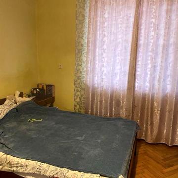 Продаж 2кім квартири в центрі м. Золочів