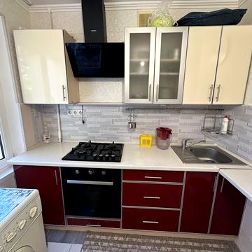Владислава Бувалкіна вул. (Бочарова Генерала), 4