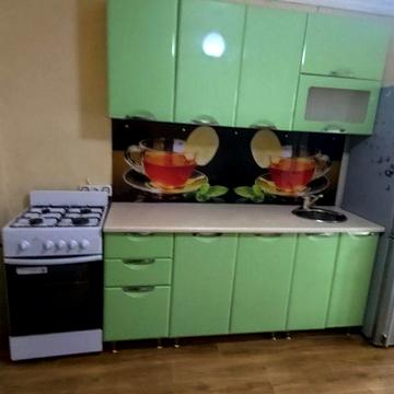 Продам 3-комнатную сталинку в центре