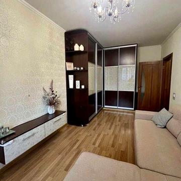 1 кімнатн квартиру на Бощагівці Вахтанга Кікабідзе 4а.