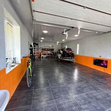 Продаж 5к Дім Центральна вулиця