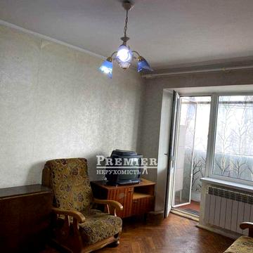 Продам двухкімнатну квартиру в газовому будинку