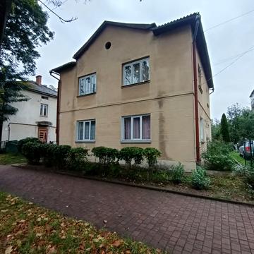 Короля Данила вул., 38