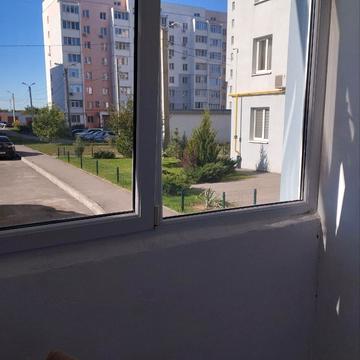 Ньютона вул., 108