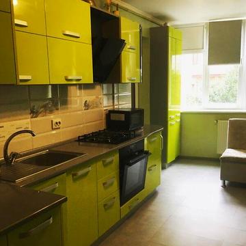 Довгострокова оренда 3к Квартира Чернівецька вулиця