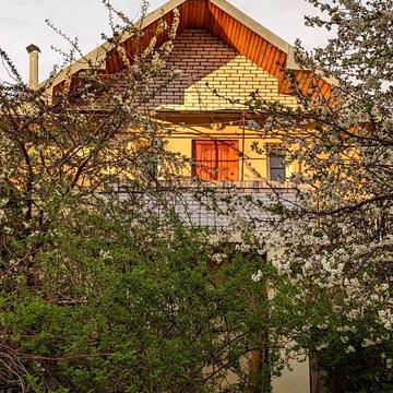 Героїв Маріуполя вул., 7