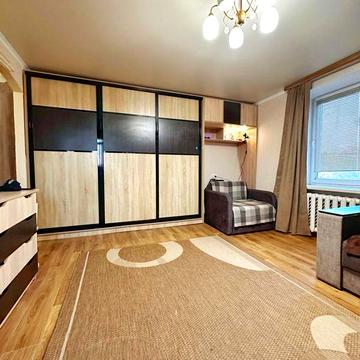 Однокімнатна квартира з меблями, Чеський проект