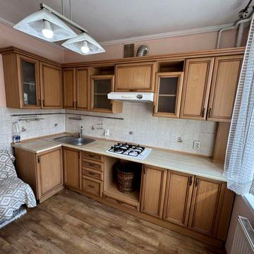 Продаю 2 кім кв по вул. Незалежності