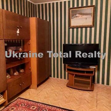 Дарницька площа! Велика 2 кімнатна квартира! Бульвар Гашека 7А