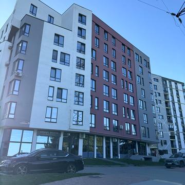 Василя Сухомлинського вул., 36
