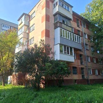 Продаж читирьохкімнатної квартири по вул.Стрілецька