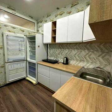 Сдаю 1 к квартиру жк золотые столбы ул Боррвского 1/17 дом З