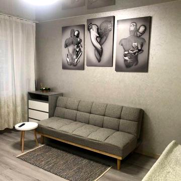 Власник ! Сдам помесячно студию с ремонтом