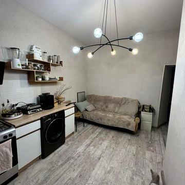 Продам симпатичну квартиру недалеко від Привозу