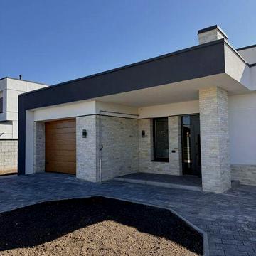 Продаж стильного будинку на масиві « Гармонія»