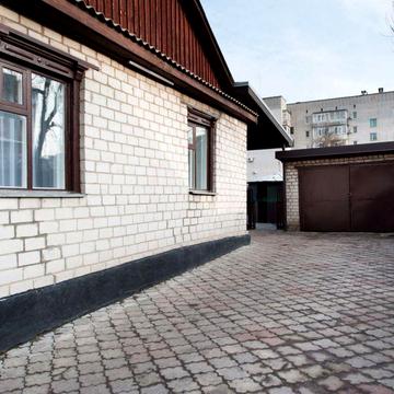 Довгострокова оренда будинка в  центрі міста 20.10