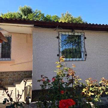 Продається частина будинку