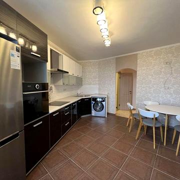 Без комісіі Продаж 3 кімнатноі квартири , Буча, центр, Б Хмельницького