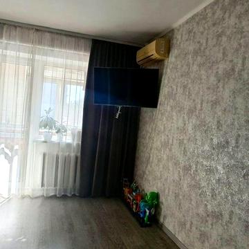 Продам 1 кімнатну квартиру вул. Льотна