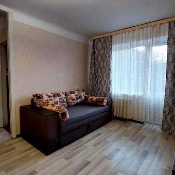 Єреванська вул., 10