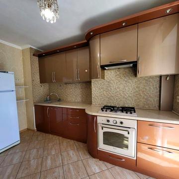 3 комнатная квартира 82м Паркоместо Гардеробная