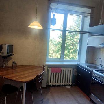 Здам в оренду 2-х кім.кв.пр.Миру 17