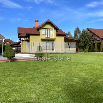 Покровська вул.