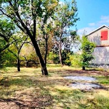 Продам дачу 2 поверхи, 12 соток землі