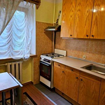 Здам 2 кімнатну квартиру , вул Вишгородськам31