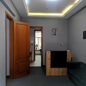 Канатна вул., 11