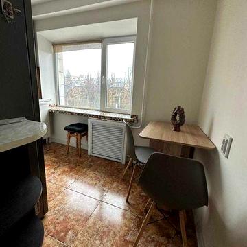 Голосіївський р-н. Голосіївський пр-кт. 126. 2-х кімнатна квартира