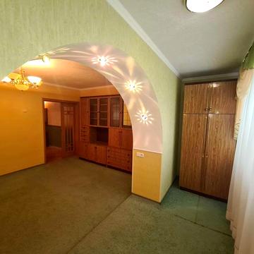 Продається двокімнатна квартира, в селі Самгородок.